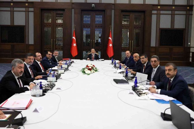 Ekk, Cumhurbaşkanı Yardımcısı Oktay Başkanlığında Toplandı