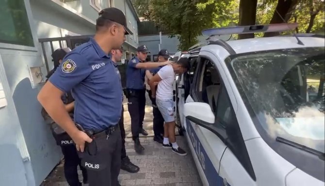 İ̇stanbul’da Biber Gazlı Müdahalede Gözaltına Alınan 6 Şüpheli Serbest