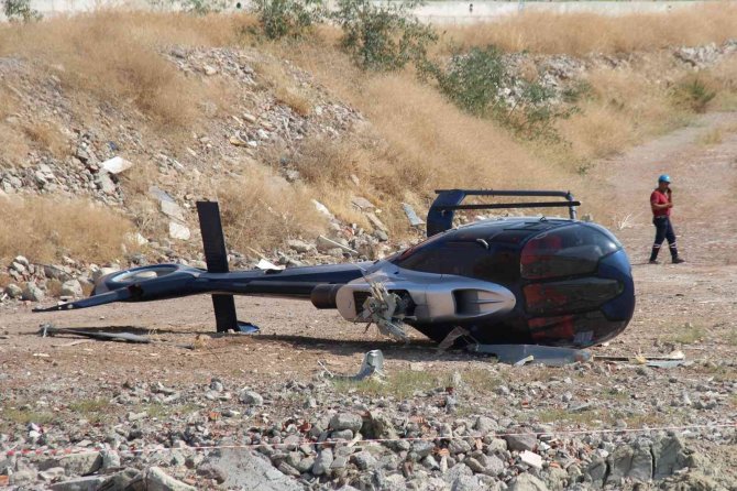 İ̇zmirli İş Adamının Helikopteri Yan Yattı: 2 Yaralı