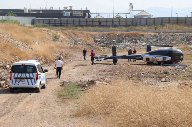 İ̇zmirli İş Adamının Helikopteri Yan Yattı: 2 Yaralı