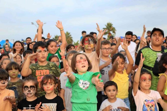 "Çık Dışarıya Oynayalım" Etkinliklerinde 17 Bin Çocuk Doyasıya Eğlendi