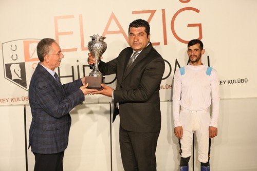 Elazığ Belediye Başkanlığı Koşusu Silver Cloud’un