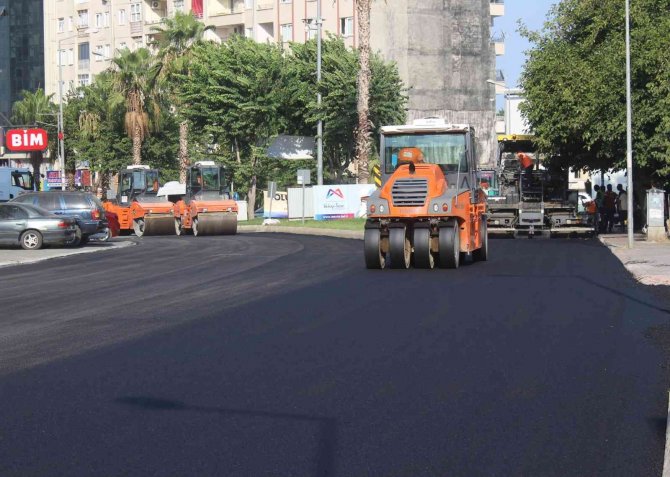 Mersin’de Yol Çalışmaları Devam Ediyor