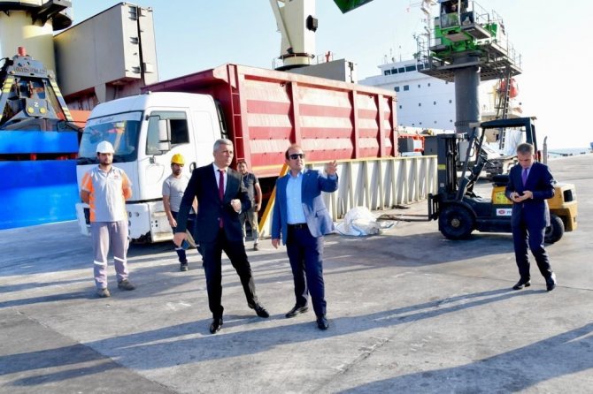 Vali Pehlivan, Mersin Serbest Bölge Müdürlüğünde İncelemelerde Bulundu