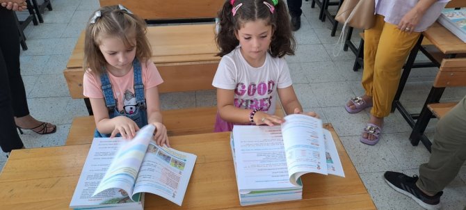 Yardımcı Ders Kitapları Okul Sıralarında Öğrencileri Bekliyor