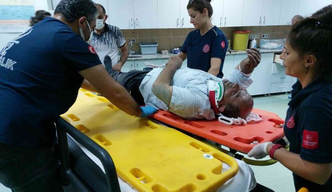 Çatıdan Düşen Şahıs Ölümden Döndü