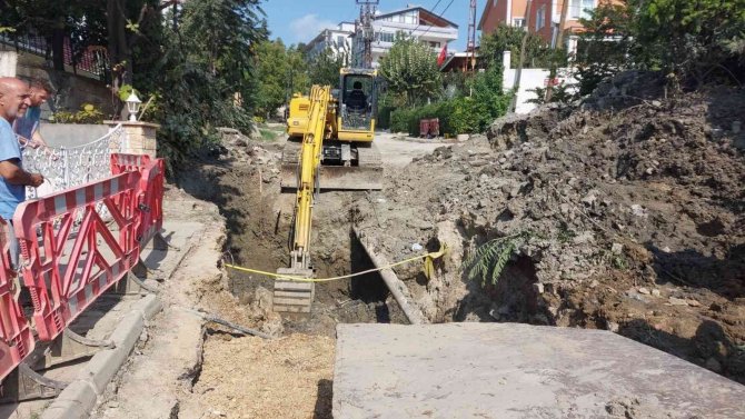 Silivri’de Göçük: Toprak Altında Kalan İşçi Kurtarıldı