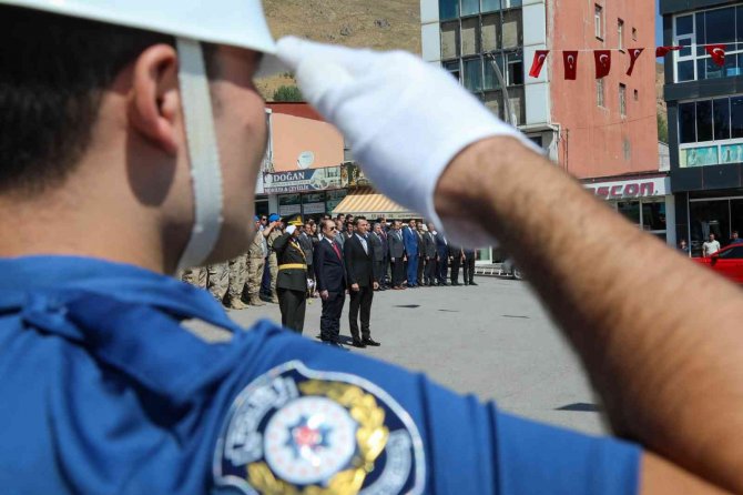 Başkale’de 30 Ağustos Zafer Bayramı Kutlandı