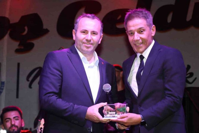 Yalova’da Zafer Bayramı Konserleri Mustafa Yıldızdoğan İle Başladı