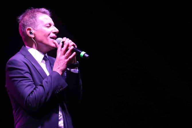 Yalova’da Zafer Bayramı Konserleri Mustafa Yıldızdoğan İle Başladı