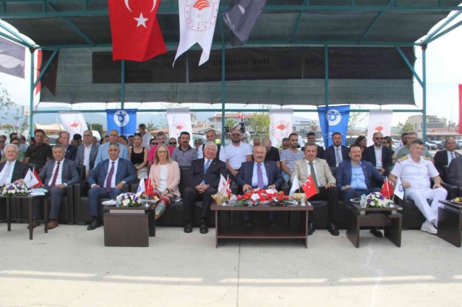 İ̇zmirli Balıkçılar “Vira Bismillah” Dedi