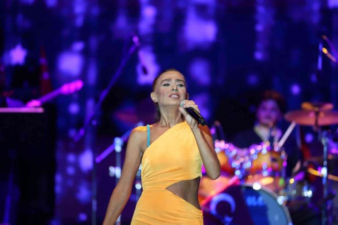 Yıldız Tilbe Geldi, Kocaeli’de Hayat Durdu