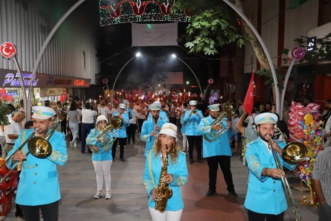 Alaşehir’de Üzüm Festivali Zafer Yürüyüşü İle Başladı