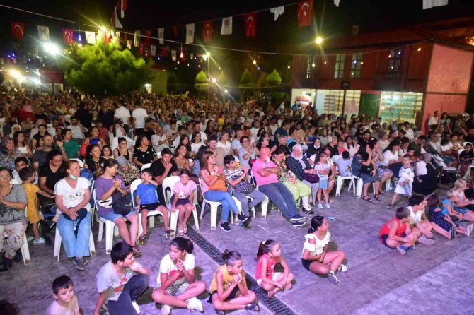 Kepez’de Folklor Rüzgarı Esti