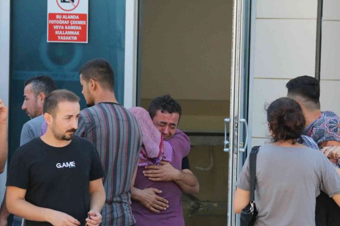 Üniversiteli Genç Kızı Ölüme Götüren Kaza Güvenlik Kamerasına Yansıdı