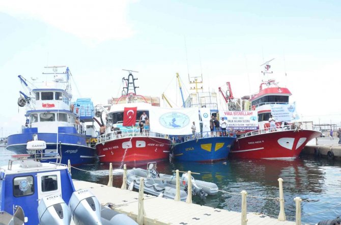 İ̇zmirli Balıkçılar “Vira Bismillah” Dedi