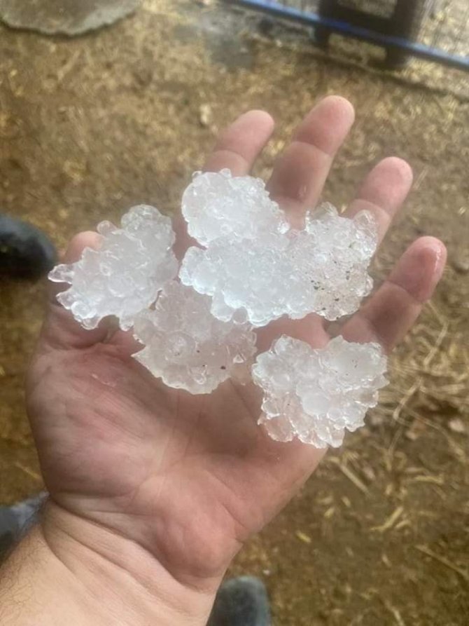 Gönen’de Dolu Yağışı