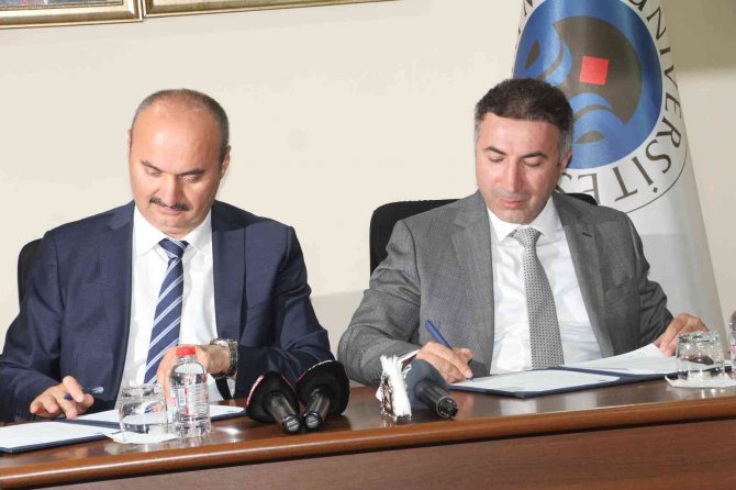 Batman Belediyesi’nden Öğrencilere ’Askıda Yemek’ Uygulamasına Destek