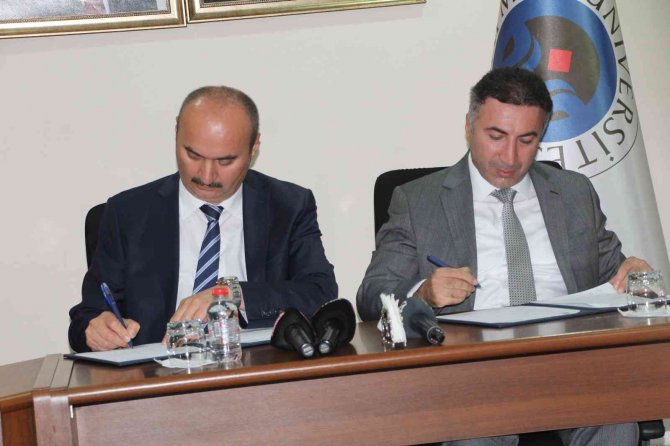 Batman Belediyesi’nden Öğrencilere ’Askıda Yemek’ Uygulamasına Destek