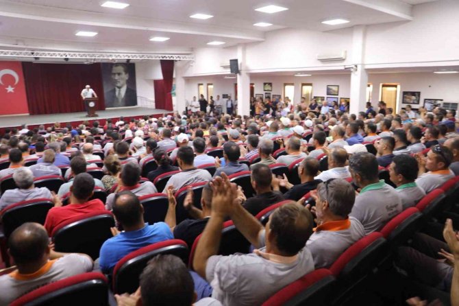 Burhaniye’de Belediye İ̇şçilerine Rekor Zam