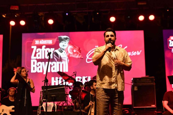 Tuzla’da 30 Ağustos Coşkusu Yaşandı