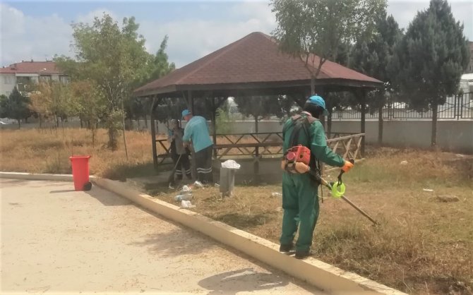 Derince’de Okullarda Temizlik Çalışması Başlatıldı