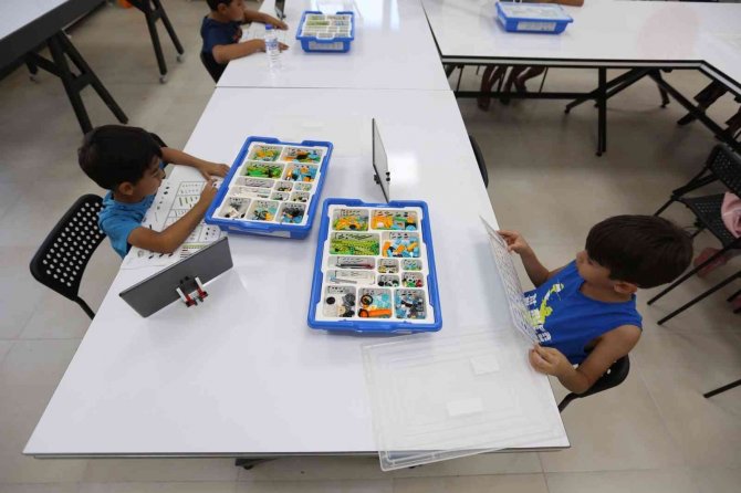 Elazığ’da Robotik Kodlama Eğitimine Çocuklardan Yoğun İlgi