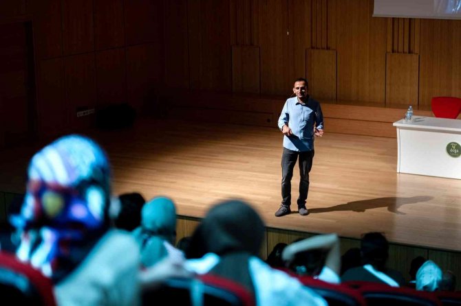 Kösen Ve Karakoç, Tecrübelerini Öğrencilerle Paylaştı