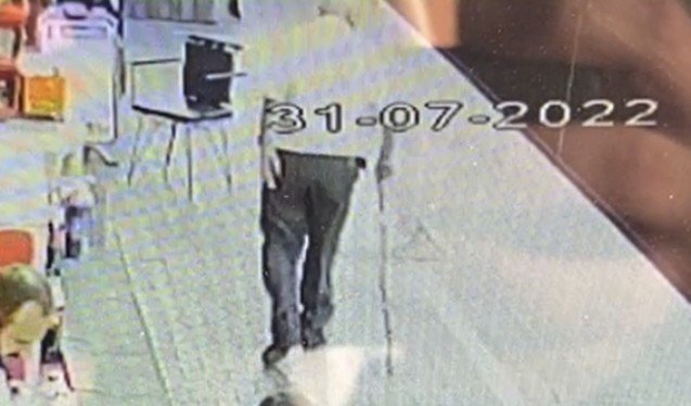 Fatih’te Yaşlı Adamı Bitkisel Hayata Sokan Kaza Kamerada: Elektrikli Scooter Yaşlı Adama Çarptı