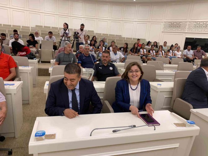 Gaziantep’te Amatör Sporculara 1 Milyon Tl’lik Destek