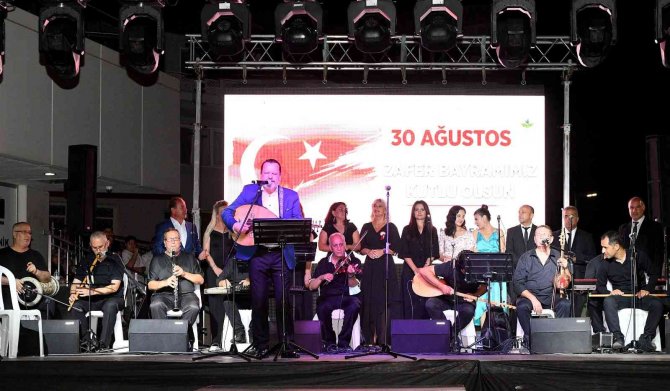 Zafer’in 100’üncü Yılı Coşku İle Kutlandı