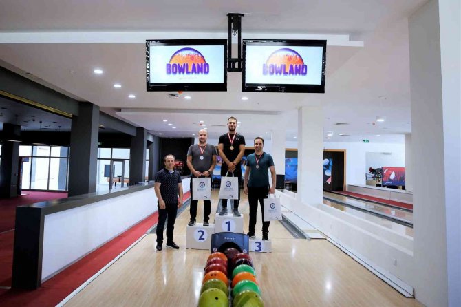 Geleneksel Okçuluk Ve Bowling Disiplinlerinde ’Zafer Turnuvası’ Düzenlendi