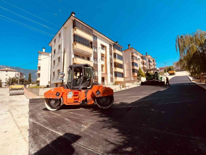 Safranbolu’da Asfaltlama Çalışmaları Sürüyor