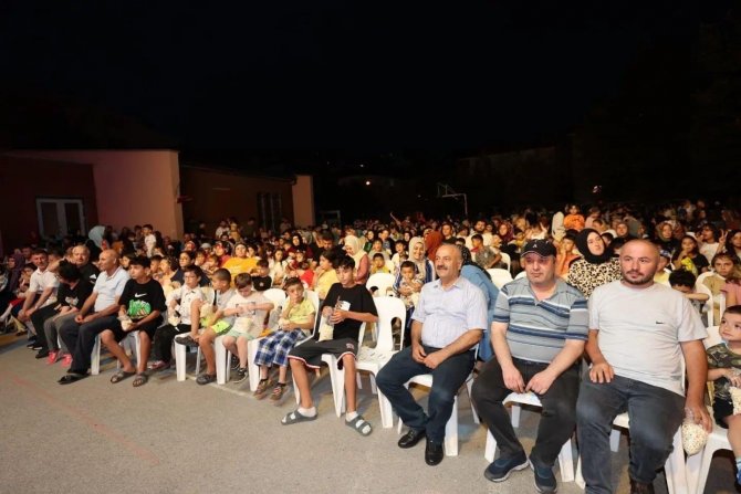 Çocuklar İçin Mahallede Sinema