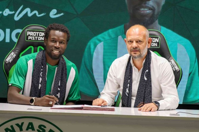 Mame Diouf Konyaspor’da