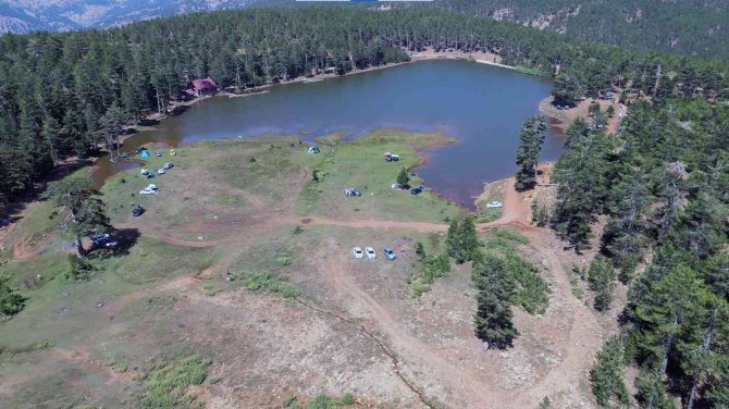 Bin 750 Metredeki Saklı Cennet ‘Gökçeova Göleti’