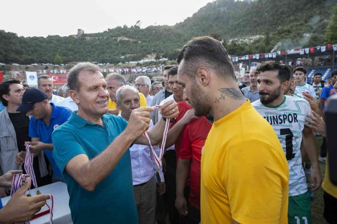 Fındıkpınarında Turnuvanın Şampiyonu Uzunkaş Oldu