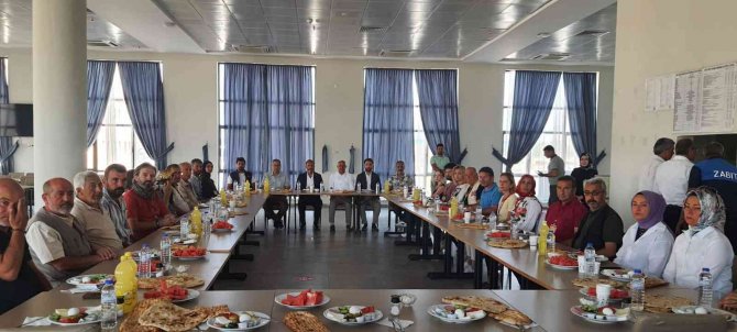 Gazeteciler Malazgirt’te Çıkarma Yaptı