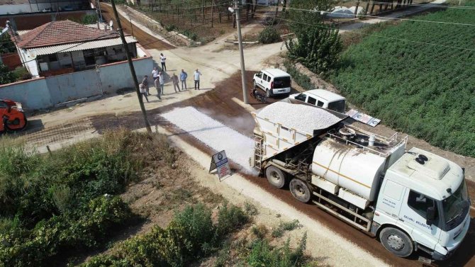 Salihli’de Yollar Daha Güvenli Hale Geliyor