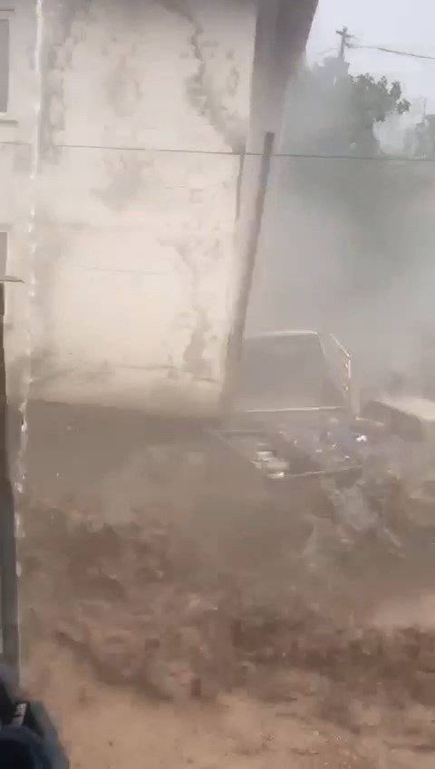 Sel Sularında Can Pazarı...sıcak Görüntüler Kamerada