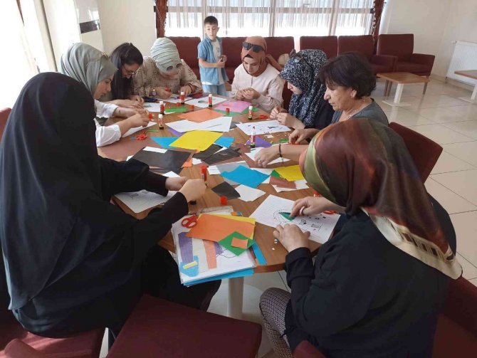 Sincanlı Kadınlar Mozaik Sanatını Öğrendi