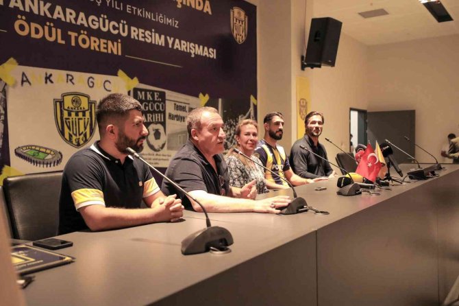 Mke Ankaragücü Yeni Transferi Tolga Ciğerci’yi Duyurdu