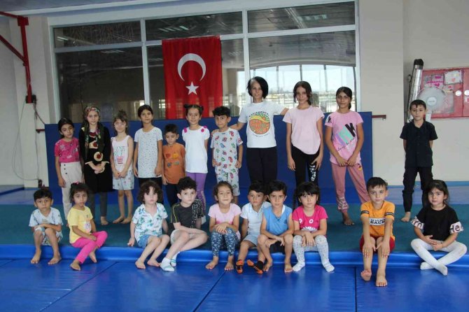 Siirtli Miniklerden Jimnastik Kursuna Yoğun İlgi