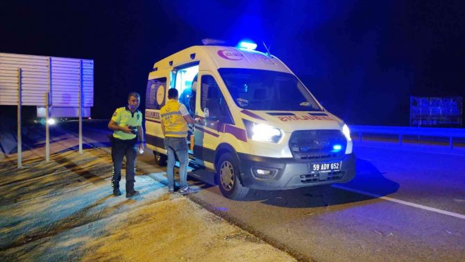 Tekirdağ’da Otomobil Tıra Çarptı: 4 Yaralı