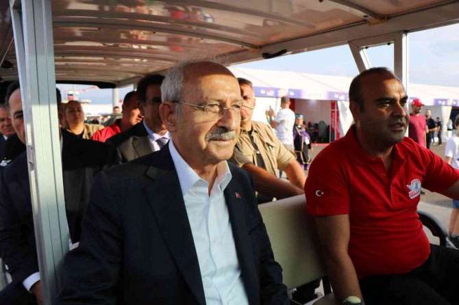 Kılıçdaroğlu’ndan Teknofest’e Sürpriz Ziyaret