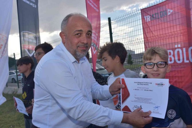 Afyonkarahisar’da Akuatlon Müsabakaları Tamamladı