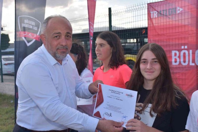 Afyonkarahisar’da Akuatlon Müsabakaları Tamamladı
