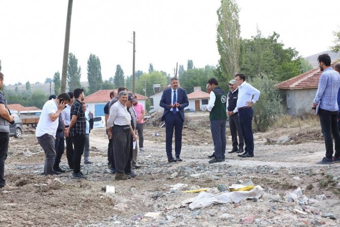 Vali Çelik, “Hasar Tespit Çalışmaları Sürüyor, Yaralar En Kısa Sürede Sarılacak”