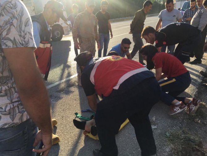 Gevaş’ta Trafik Kazası: 3 Yaralı