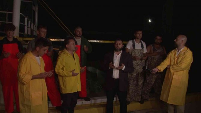 Av Sezonu Açıldı, Tuzla’da İlk Ağları Başkan Şadi Yazıcı Çekti